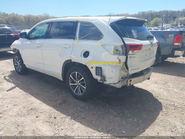 5TDJZRFH9HS387099 Toyota Highlander Xle