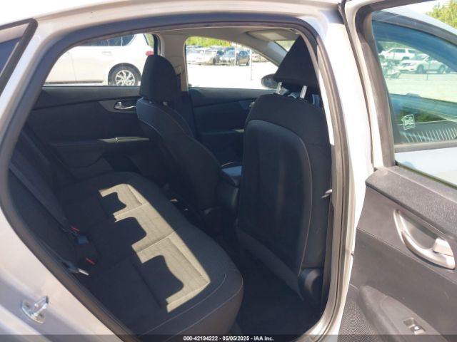 3KPF24AD3ME353116 KIA Forte Lxs