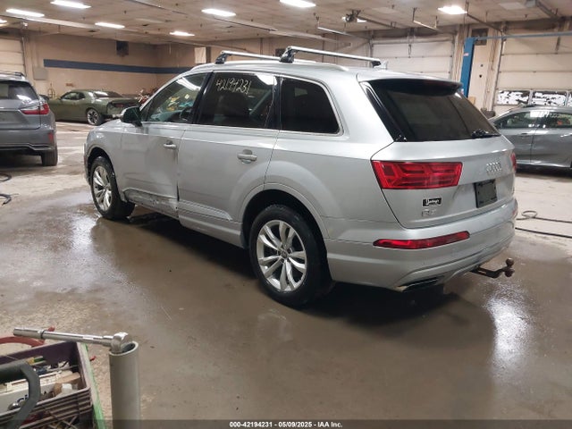2017 AUDI Q7 WA1LAAF79HD039429 Photo 2