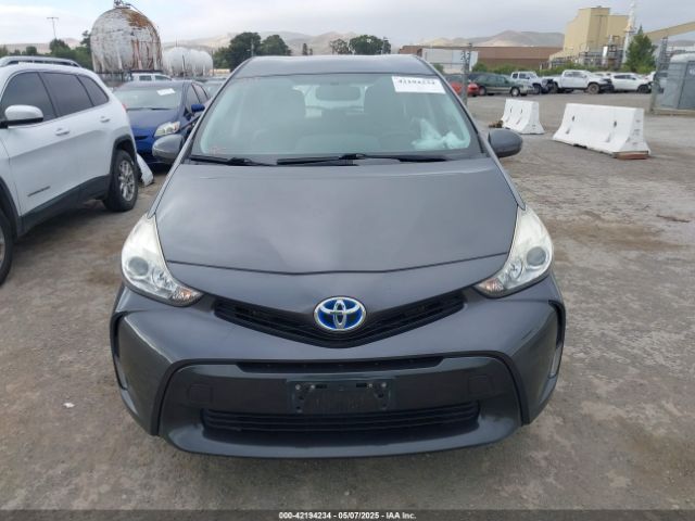 JTDZN3EU9FJ029814 Toyota Prius V Four