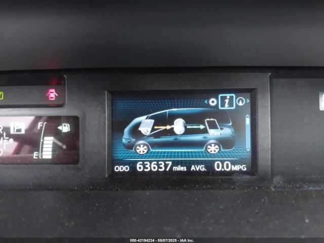 JTDZN3EU9FJ029814 Toyota Prius V Four