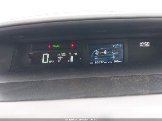 JTDZN3EU9FJ029814 Toyota Prius V Four