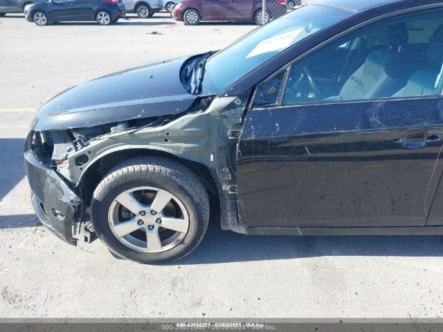 1G1PC5SB0E7324204 Chevrolet Cruze 1lt Auto