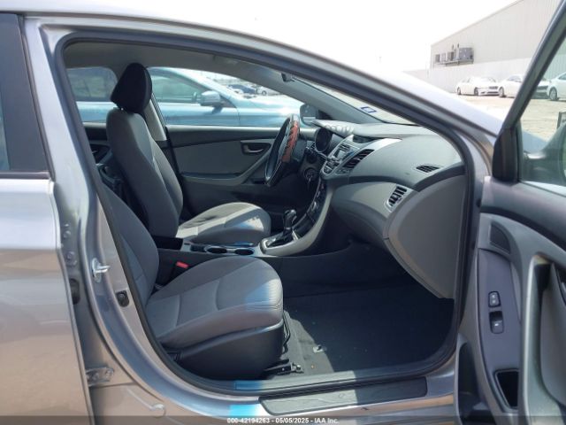 5NPDH4AE7FH559813 Hyundai ELANTRA SE