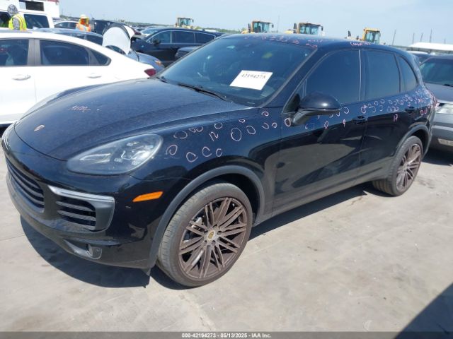 2017 PORSCHE CAYENNE WP1AB2A24HLA52279 Photo 1