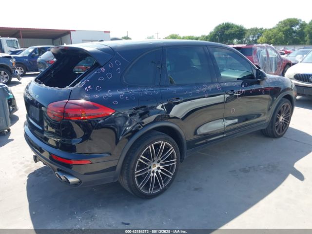 2017 PORSCHE CAYENNE WP1AB2A24HLA52279 Photo 3