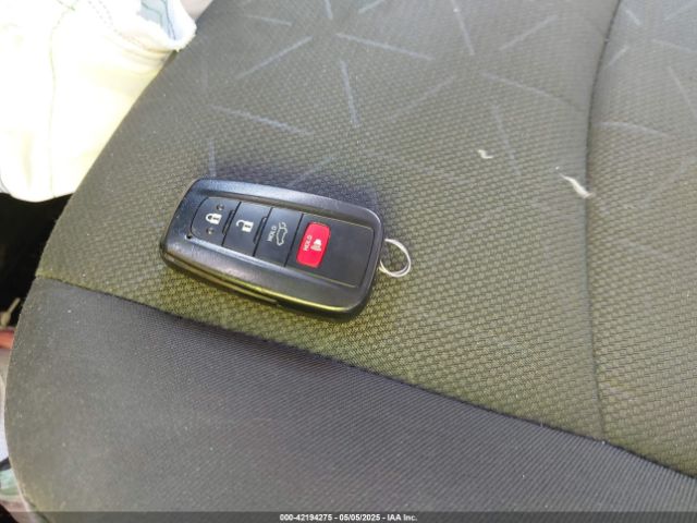 2T3W1RFVXPW249197 Toyota Rav4 Xle