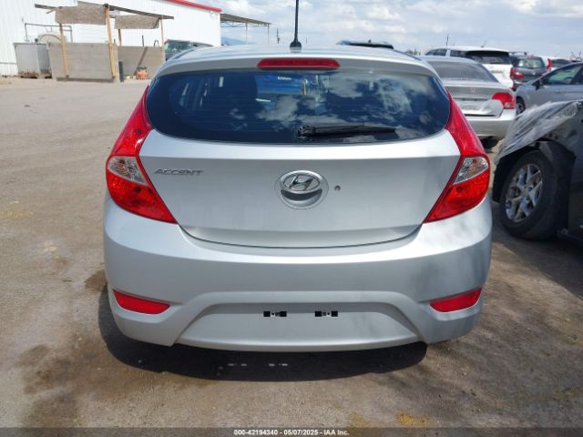 KMHCT5AE8GU256302 Hyundai ACCENT SE