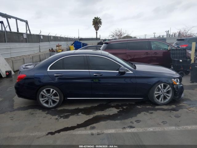 55SWF4JB1HU217102 Mercedes-Benz C 300 Luxury/sport