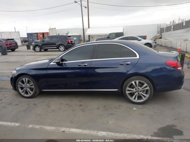 55SWF4JB1HU217102 Mercedes-Benz C 300 Luxury/sport