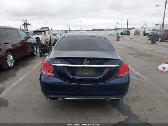 55SWF4JB1HU217102 Mercedes-Benz C 300 Luxury/sport