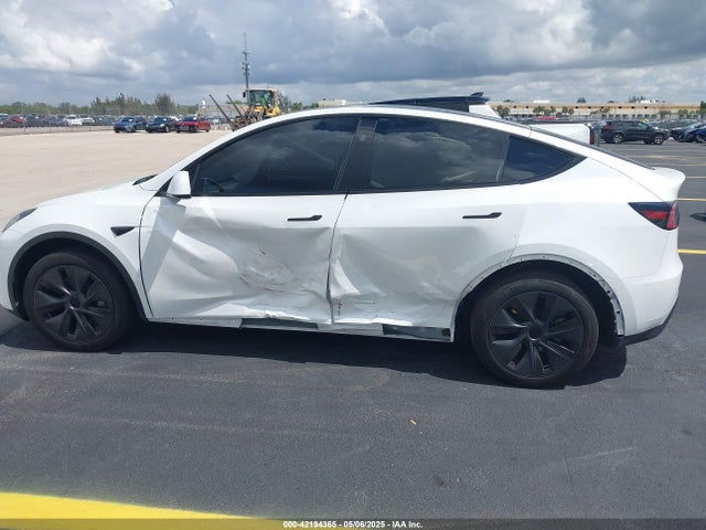 7SAYGDED0SA357958 Tesla Model Y Long Range Dual Motor All-wheel Drive