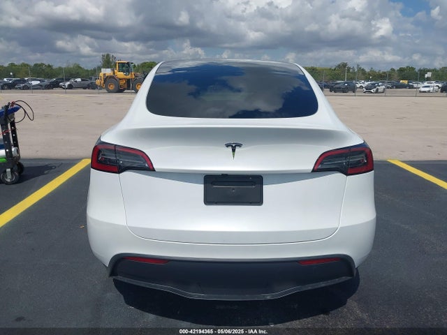 7SAYGDED0SA357958 Tesla Model Y Long Range Dual Motor All-wheel Drive