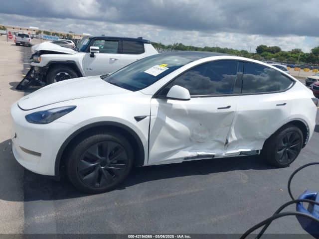 2025 TESLA MODEL Y 7SAYGDED0SA357958 Photo 5