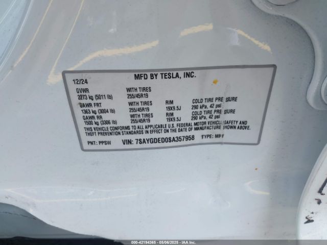 2025 TESLA MODEL Y 7SAYGDED0SA357958 Photo 8