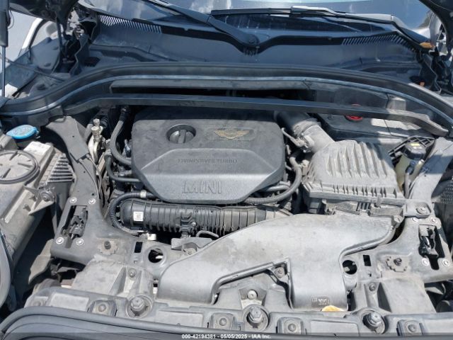 2018 MINI COUNTRYMAN WMZYT3C35J3E00804 Photo 9