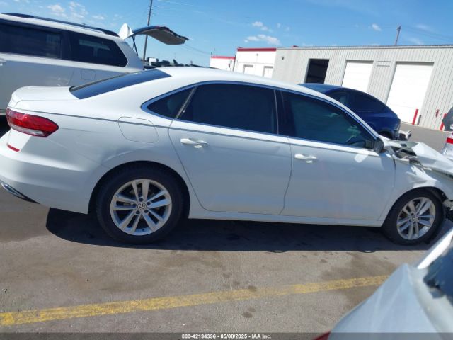1VWSA7A32LC010911 Volkswagen Passat 2.0t Se