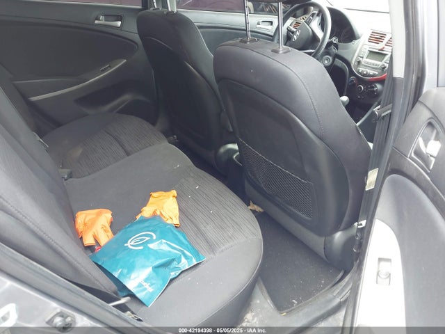 KMHCT5AE7HU317074 Hyundai ACCENT SE