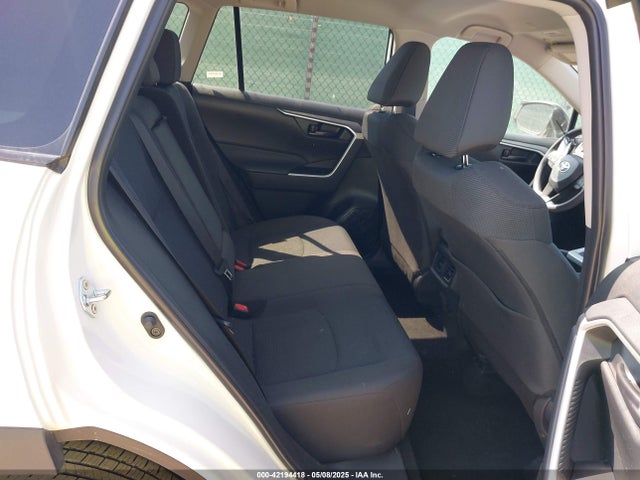 2T3H1RFV3SC311980 Toyota RAV4 LE