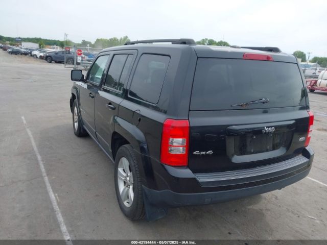 1C4NJRFBXFD169475 Jeep Patriot Latitude