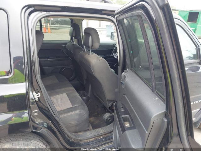 1C4NJRFBXFD169475 Jeep Patriot Latitude