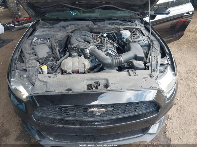 1FA6P8AM3H5214071 Ford Mustang V6