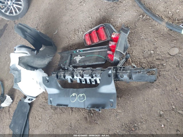 1FA6P8AM3H5214071 Ford Mustang V6