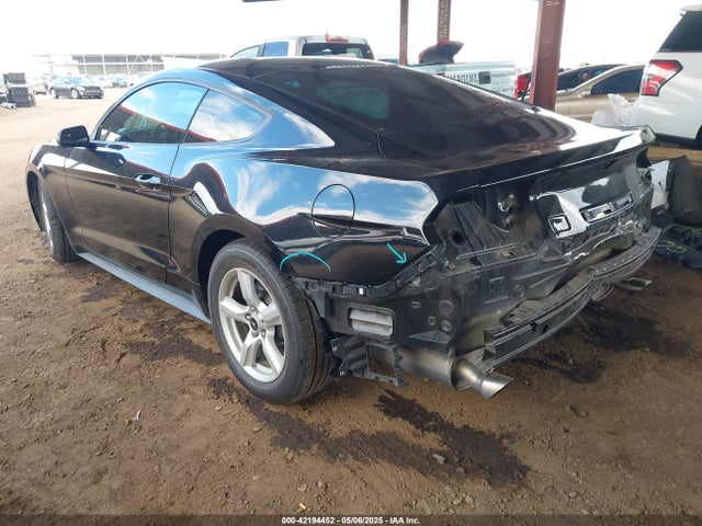 1FA6P8AM3H5214071 Ford Mustang V6