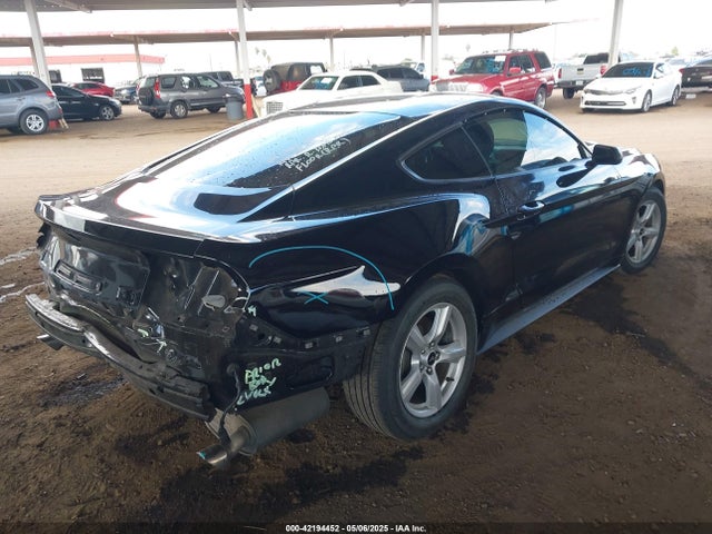 1FA6P8AM3H5214071 Ford Mustang V6