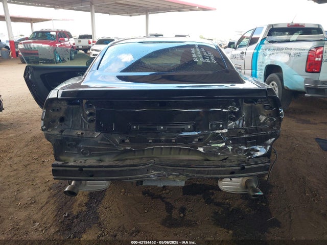 1FA6P8AM3H5214071 Ford Mustang V6