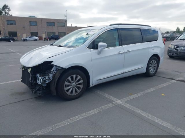 2C4RC1BG0HR533823 Chrysler Pacifica Touring-l