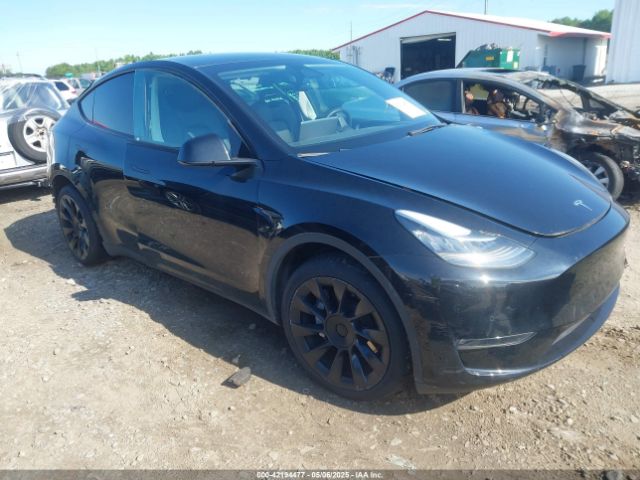 2022 TESLA MODEL Y 7SAYGDEE6NF385120
