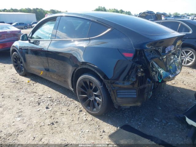 2022 TESLA MODEL Y 7SAYGDEE6NF385120 Photo 2