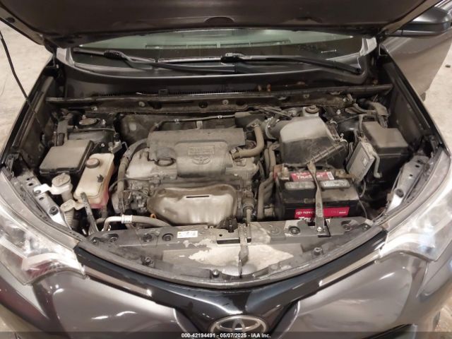 JTMBFREV2JJ246396 Toyota RAV4 LE