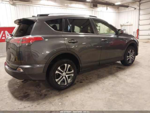 JTMBFREV2JJ246396 Toyota RAV4 LE
