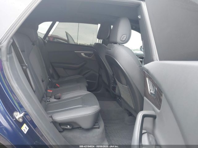 WA1FVAF13KD019245 Audi Q8 55 Premium