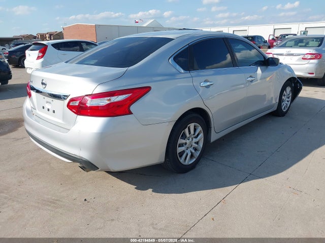 1N4AL3AP8HN354006 Nissan Altima 2.5 S