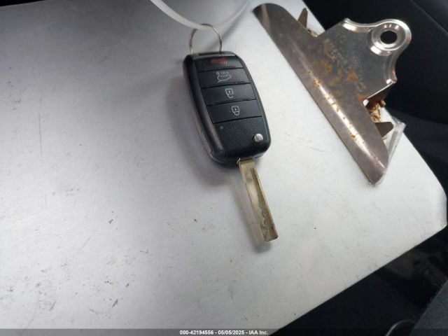 5XYPG4A58GG081474 KIA Sorento 3.3l Lx