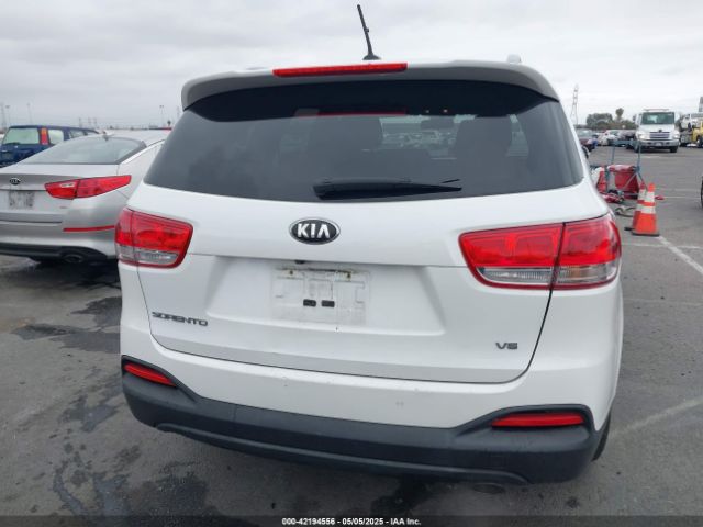 5XYPG4A58GG081474 KIA Sorento 3.3l Lx