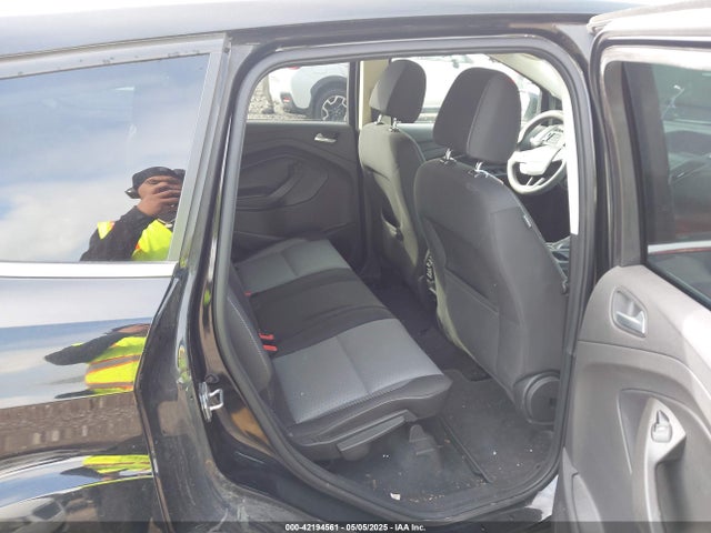 1FMCU9GD0HUC62616 Ford ESCAPE SE