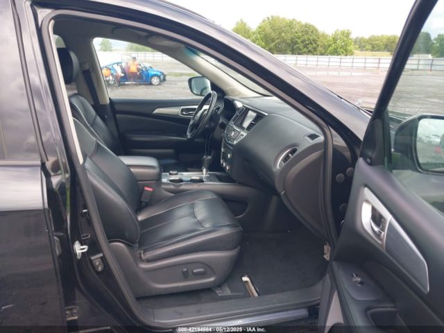 5N1DR2MM3HC611338 Nissan Pathfinder Sl