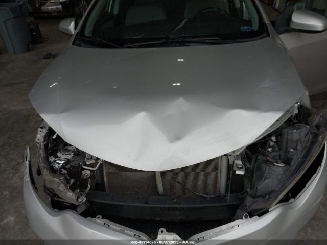 5YFBURHE7GP376910 Toyota COROLLA LE