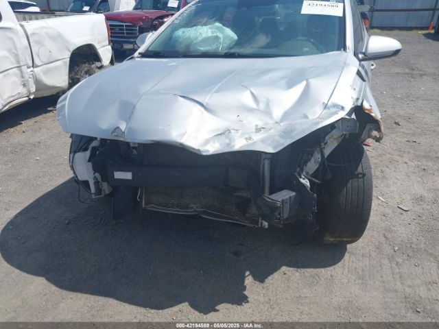 5NPD84LF7KH459775 Hyundai ELANTRA SEL
