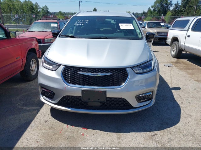 Chrysler Pacifica Hybrid Select 2024 2C4RC1S7XRR147332 Image 13