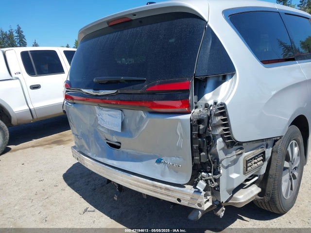 Chrysler Pacifica Hybrid Select 2024 2C4RC1S7XRR147332 Image 18