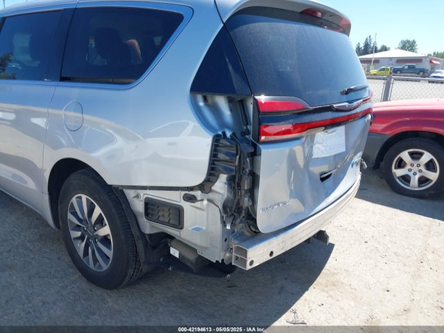 Chrysler Pacifica Hybrid Select 2024 2C4RC1S7XRR147332 Image 19