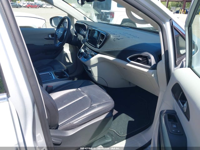 Chrysler Pacifica Hybrid Select 2024 2C4RC1S7XRR147332 Image 5