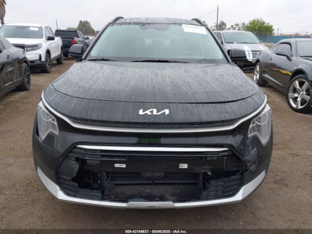 KNDCR3LE8P5086327 KIA NIRO EX