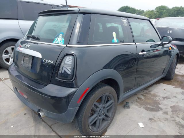 2012 MINI COOPER WMWSU3C56CT369757 Photo 3