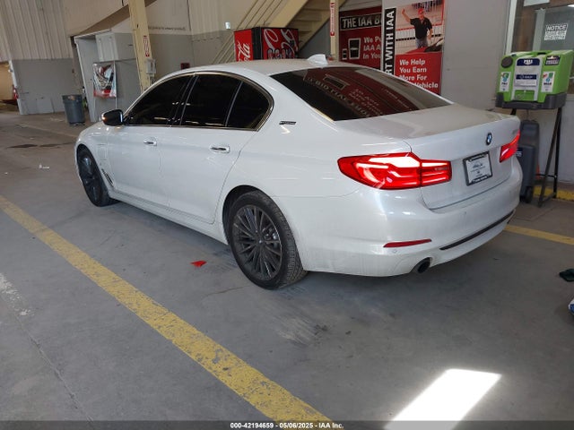 WBAJB1C5XJB084908 BMW 530e